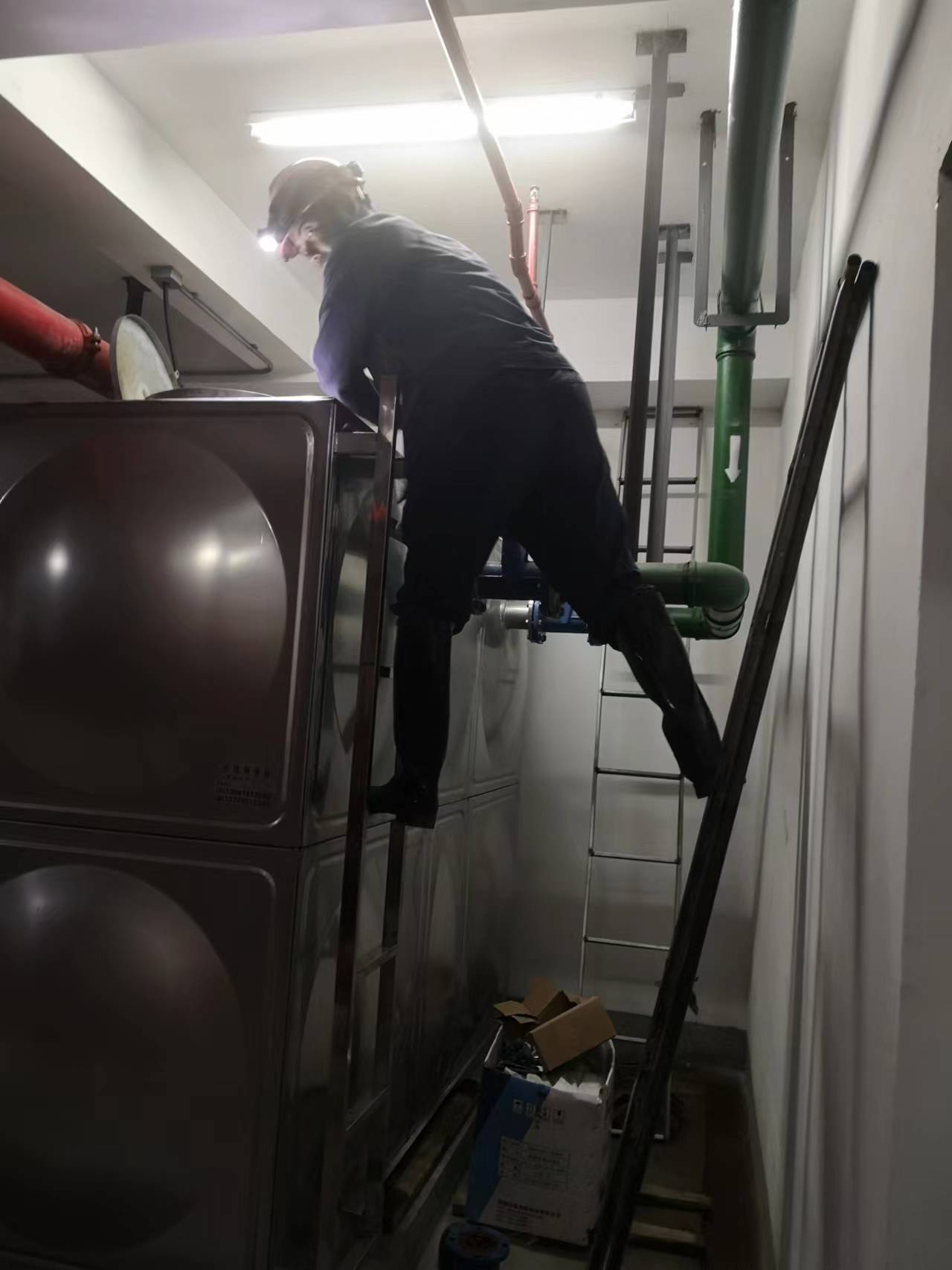 浙江杭州临安清洗水箱公司
